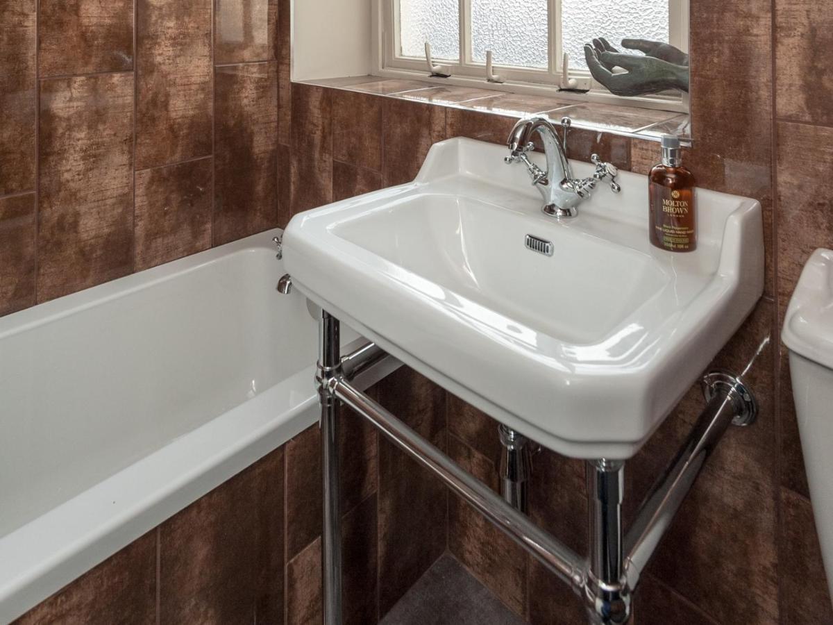 Canongate Luxury Homestay Edinburgh Exterior foto